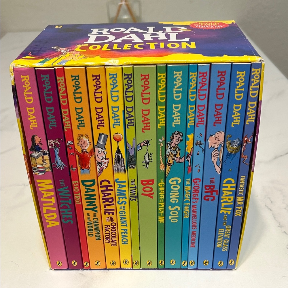 Roald Dahl 15 Fantastic Stories Complete Boxed Set! Paperback